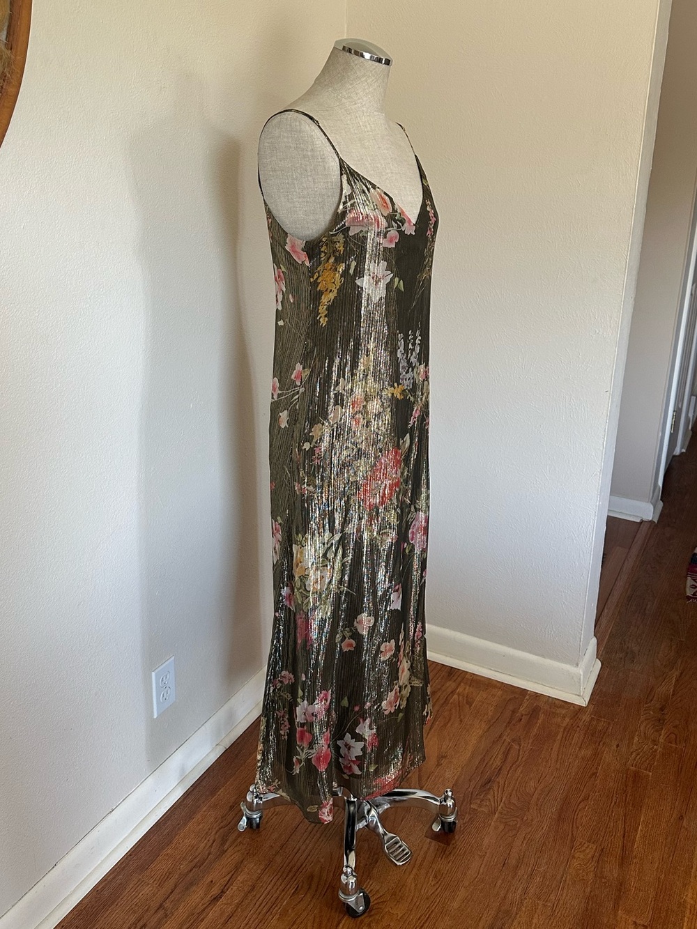 Warm Metallic Gold Floral Shift Dress Silk Made USA Designer Woman's 1 - Picture 3 of 10